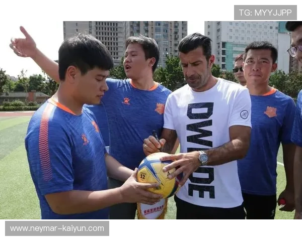 亚洲足球先生候选球员风采盘点与未来潜力全解析