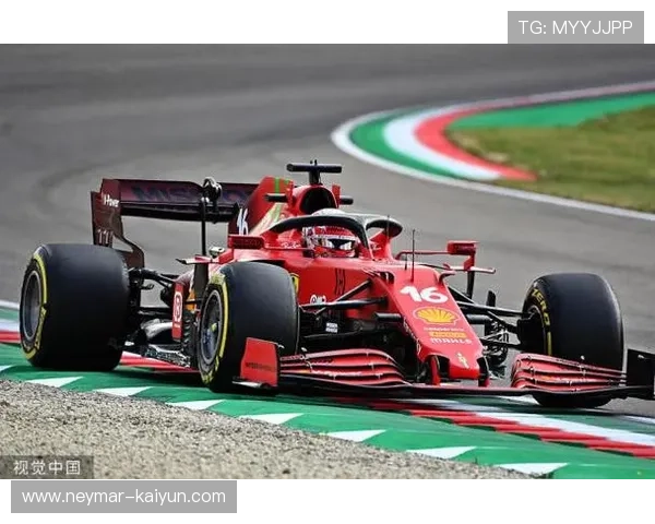 F1赛季最新赛车排名走势与冠军争夺预测分析